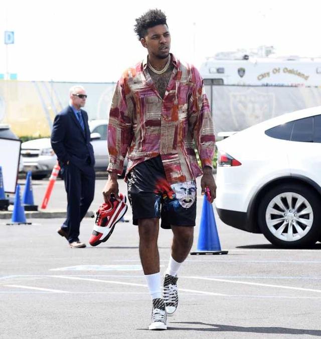 伟大不只在 伟大不只在